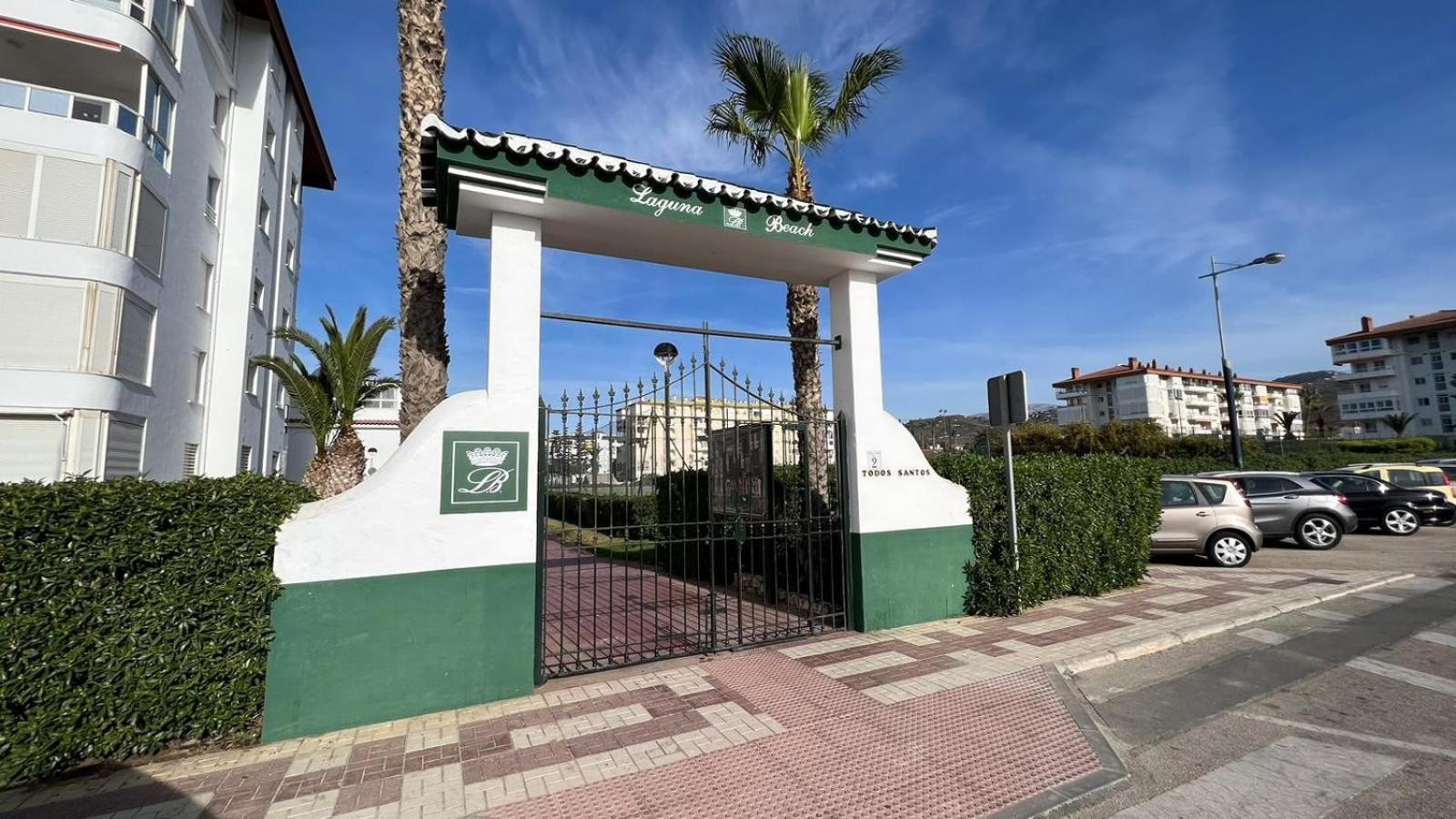 Apartamento Laguna Beach At Home トロクス・コスタ エクステリア 写真