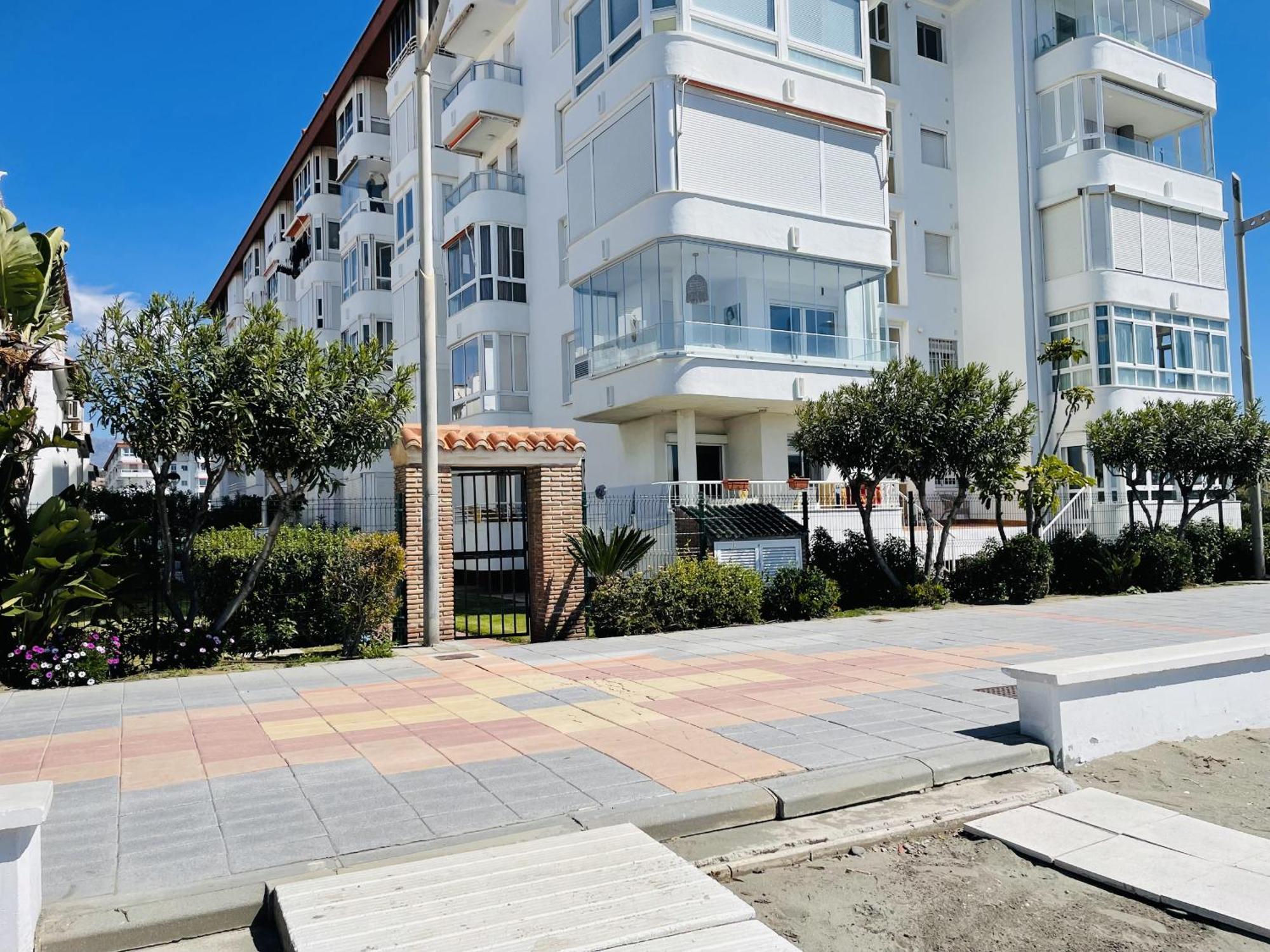 Apartamento Laguna Beach At Home トロクス・コスタ エクステリア 写真